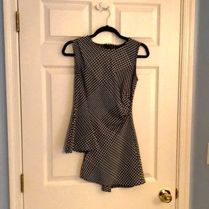 🔥LAST CHANCE 2/$15🔥 Houndstooth sleeveless blouse